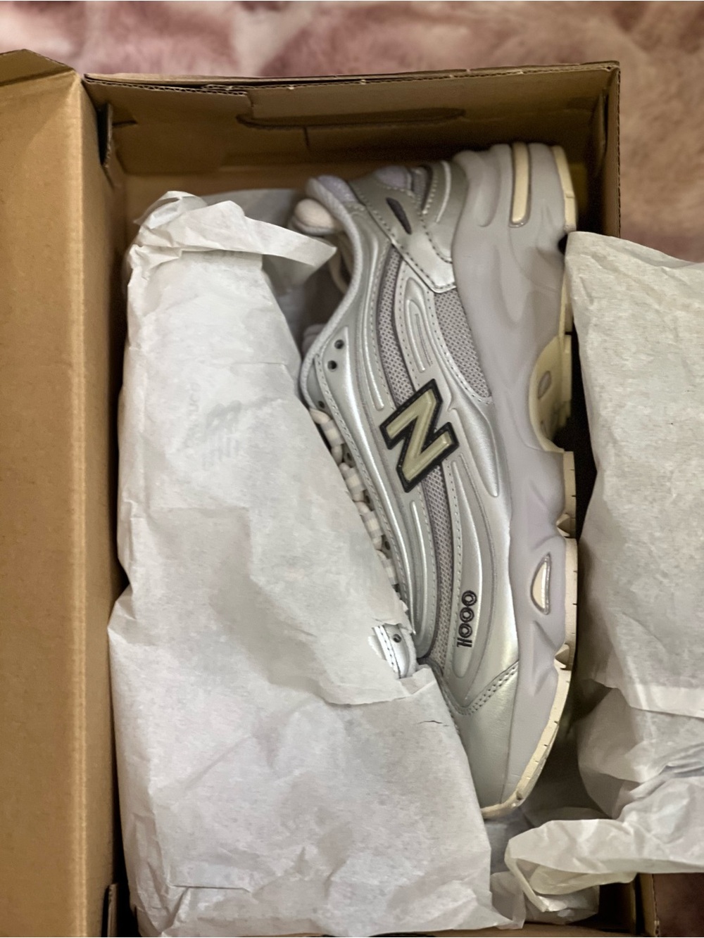 New Balance Women's Metallic Silver and Cream 1000 Series Sneakers - Picture 5 of 10